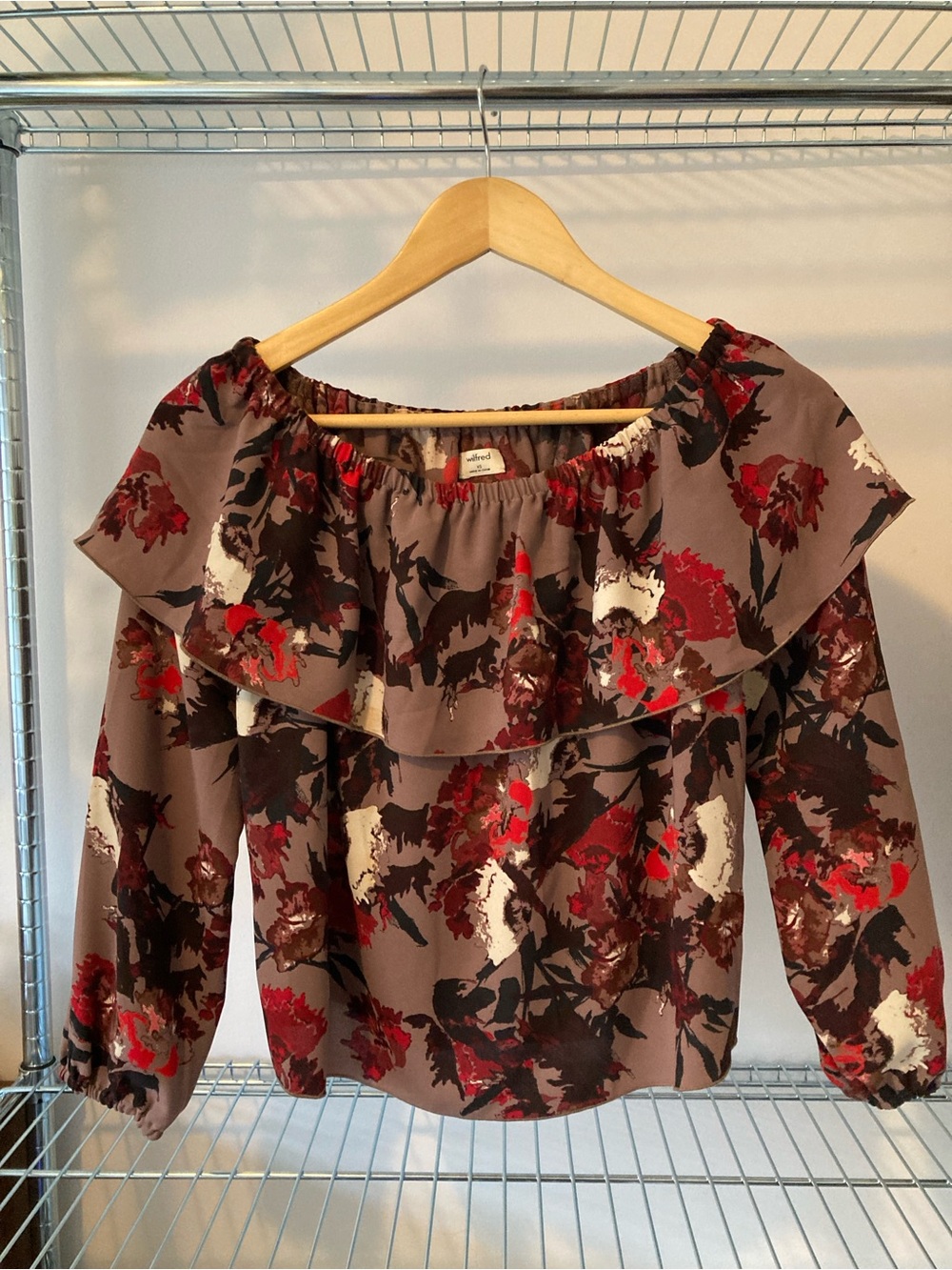 Aritzia Wilfred Taupe Off-Shoulder Ruffle Blouse with Red & Cream Floral